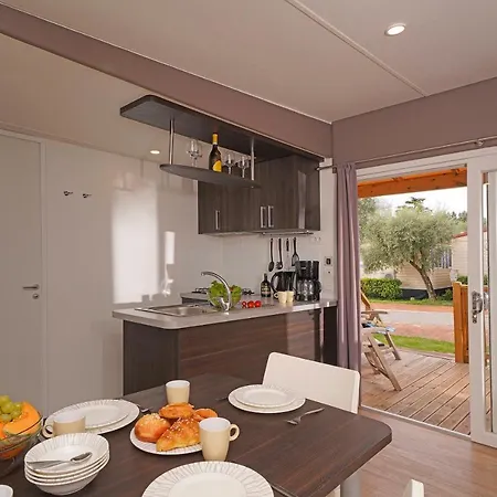 Camping Casa Mobile Gustocamp A *