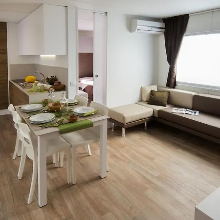 אתר קמפינג Casa Mobile Gustocamp A קאורלה